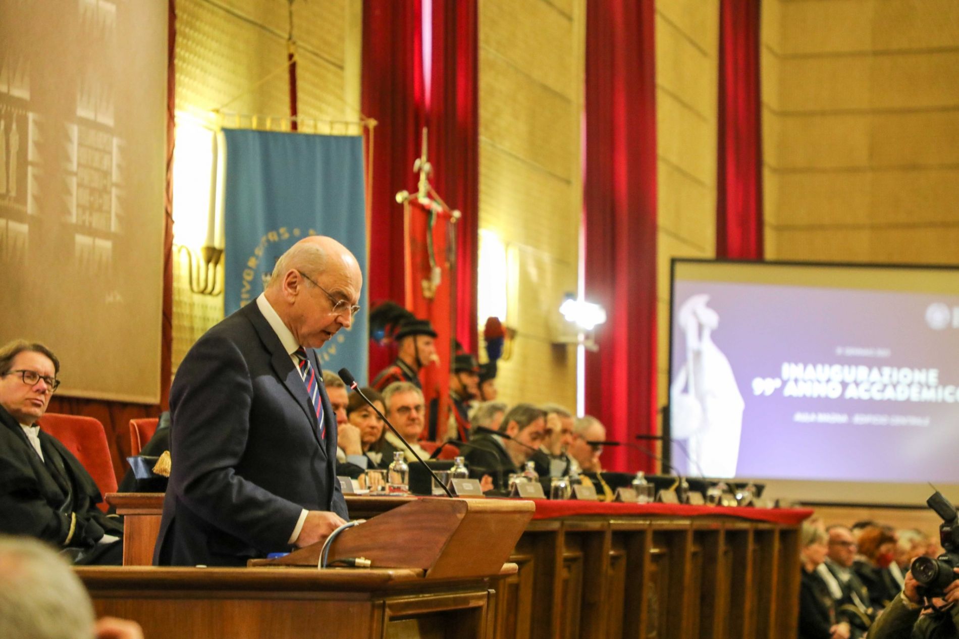 Dipiazza: “Nuovi fondi per asfalti e manutenzioni, continuiamo a investire sulla città” (VIDEO)